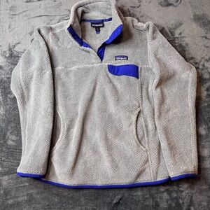 Patagonia Heather Gray and blue Fleece Pullover